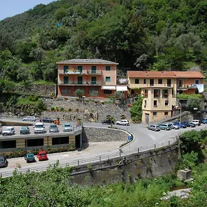 Hotel Lagoscuro, Molino Nuovo (Genoa)