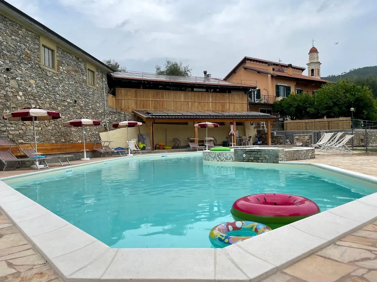 Farm stay Agriturismo Gli Ulivi Garlenda